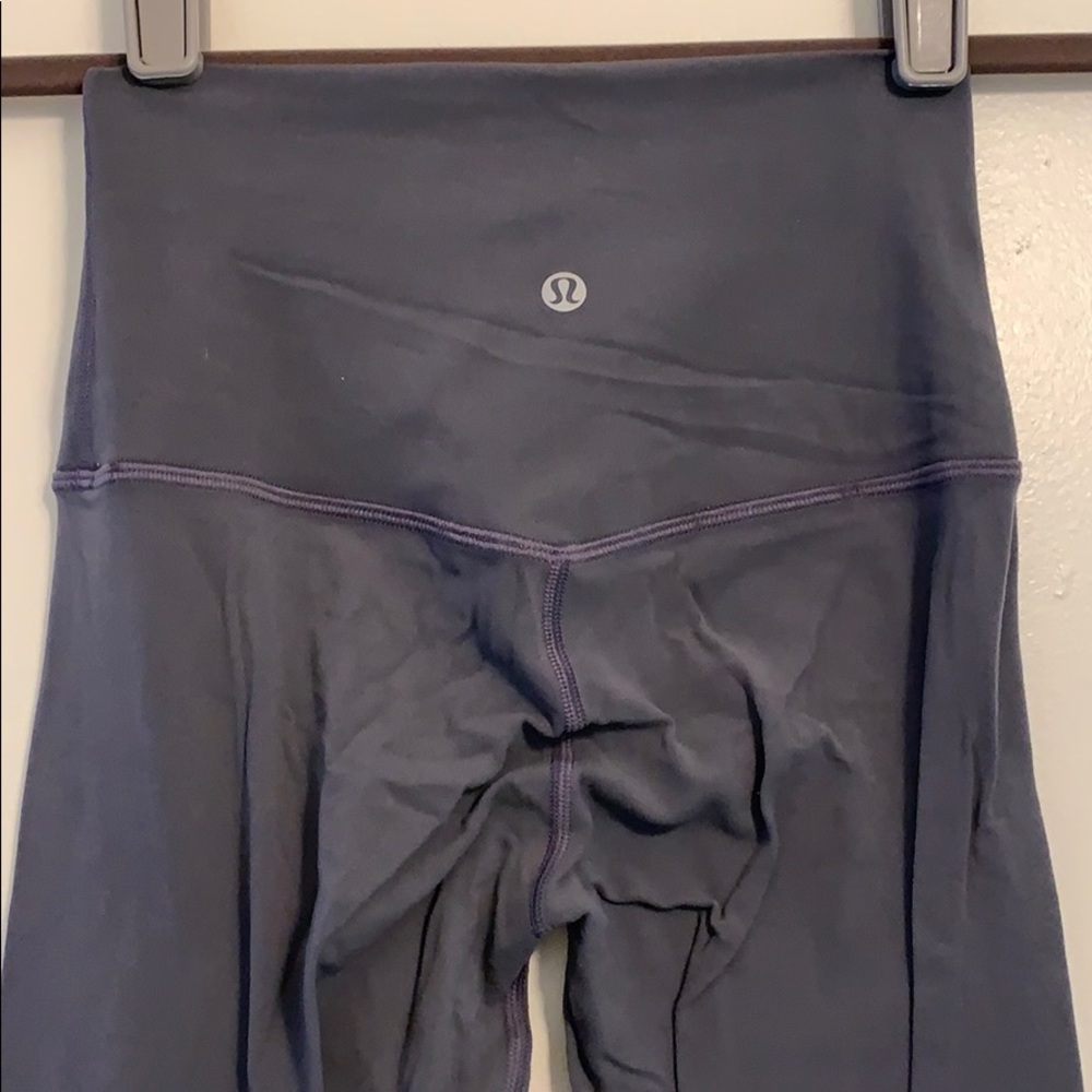Lululemon light gray crop ALIGN leggings size 2
